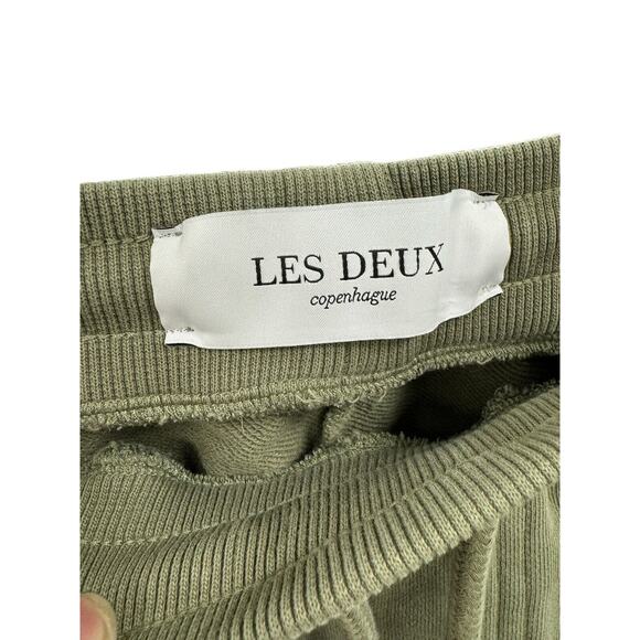 Les Deux Mens Shorts Lens Logo Branded Cotton Sweat Shorts in Olive Green Small - Picture 3 of 8